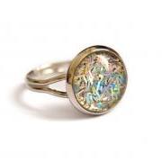Sparkling iridescent ring - glitters and glass cabochon, adjustable