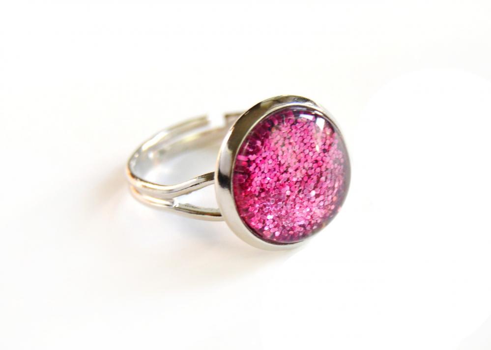 Sparkling Fuchsia Ring - Glass Cabochon And Glitters