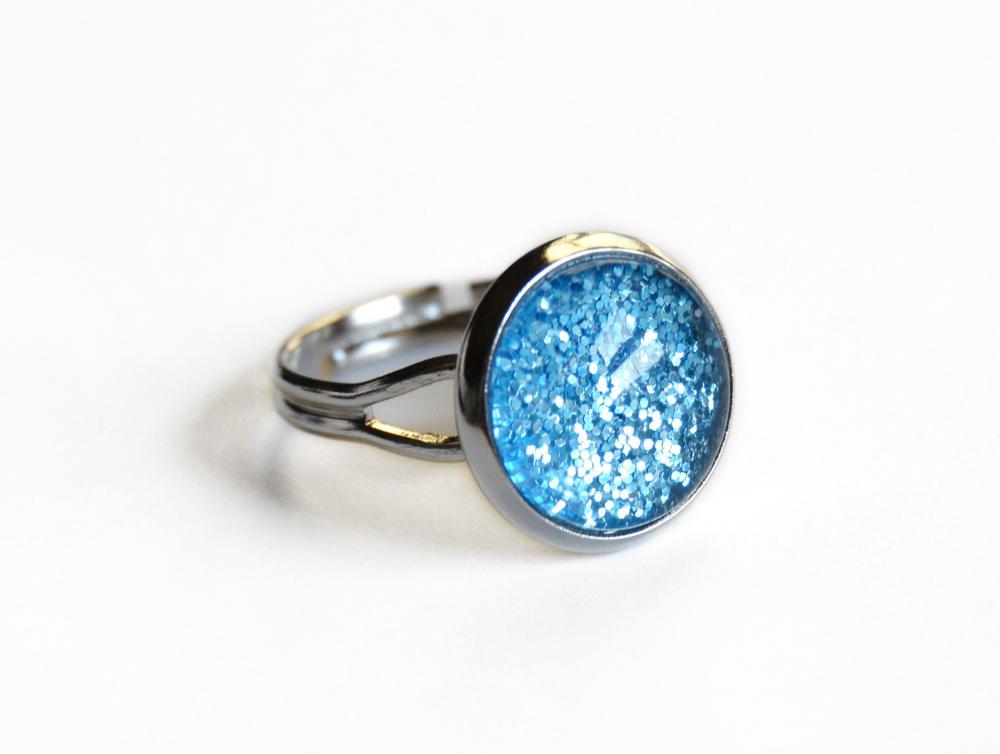 Sparkling Turquoise Ring - Glass Cabochon And Glitters